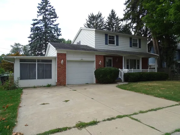771 W Maple Ave, Adrian, MI 49221
