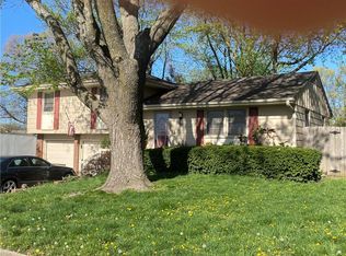 703 NW 5th St, Blue Springs, MO 64014