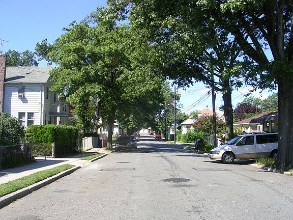 2nd image of 17418 127th Ave