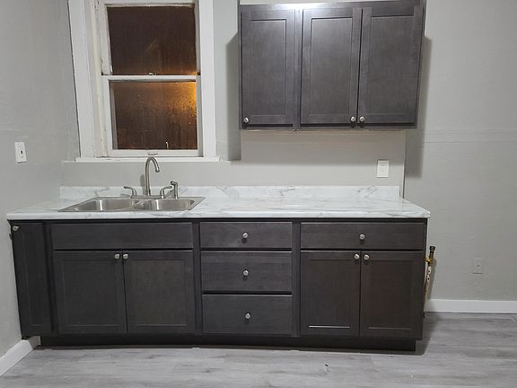 2nd image of 205 Eichelberger St #2F