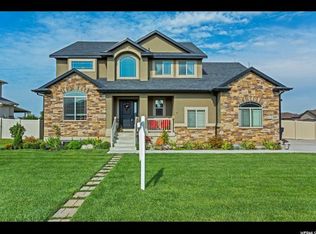2465 N 2100 W, Clinton, UT 84015