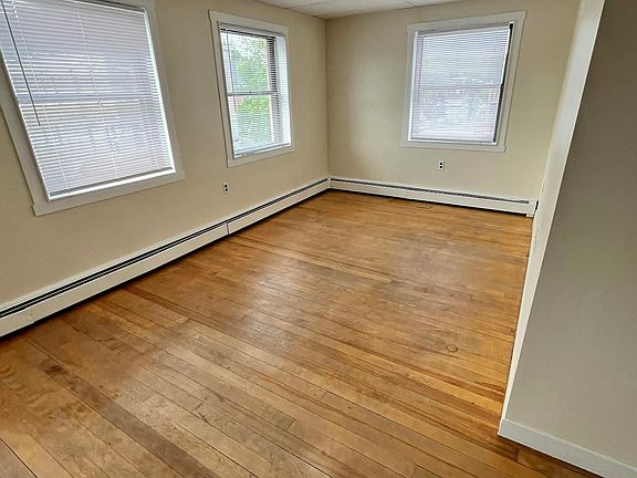 3rd image of 48 Main St #39