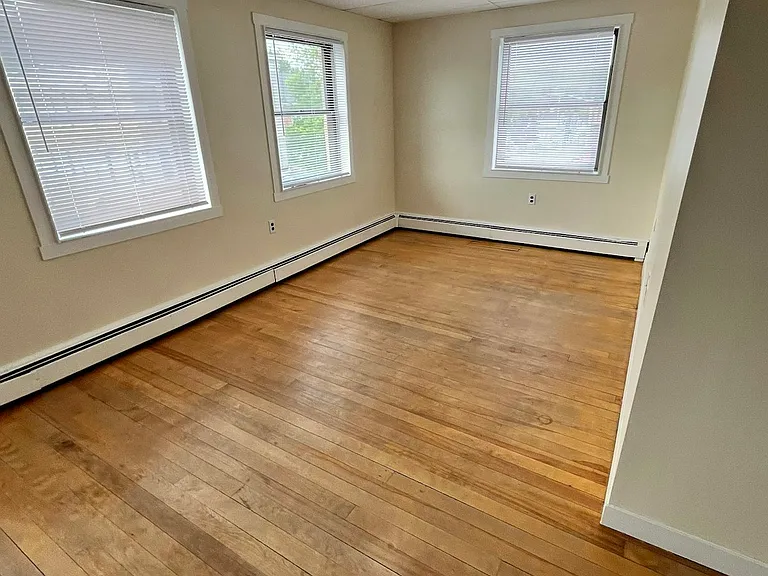 48 Main St #39 — Photo 3