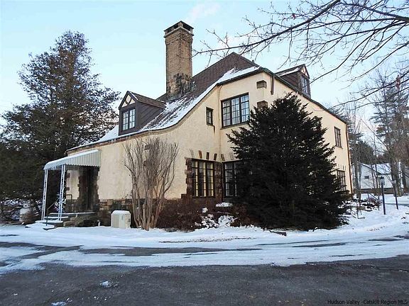 3rd image of 6251 Main St