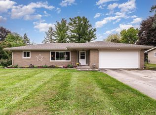 3815 Chilton Dr, Saginaw, MI 48603