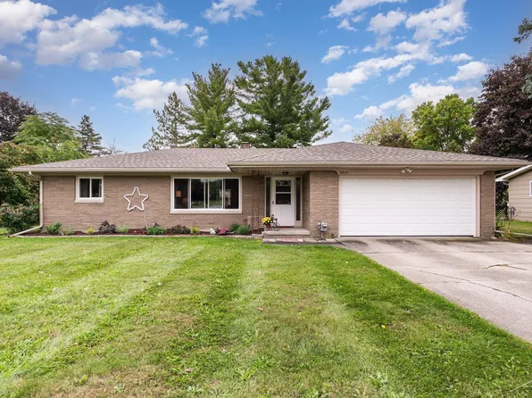 3815 Chilton Dr, Saginaw, MI 48603