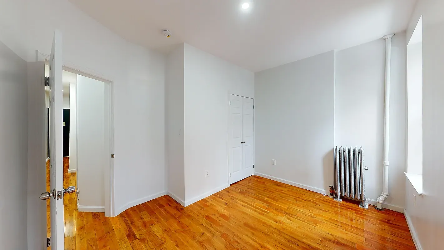 139 West 28th Street — Photo 3
