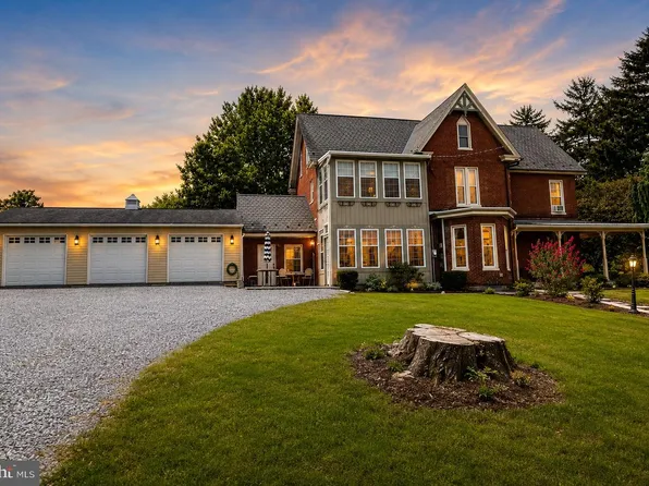 503 S Potomac St, Waynesboro, PA 17268