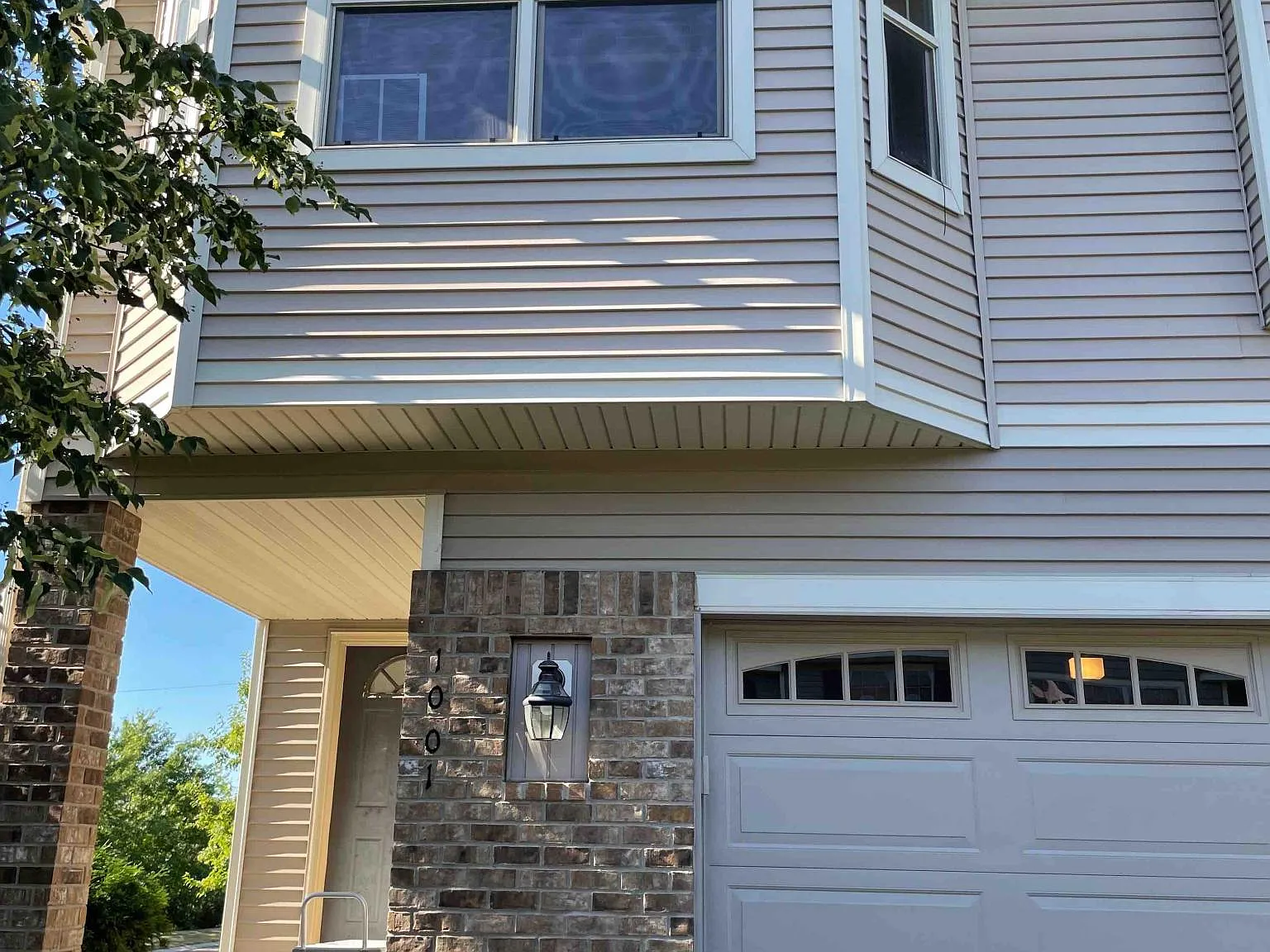 1001 Drew Dr — Photo 2