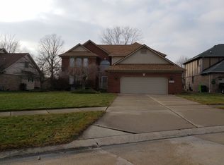 52503 Woodmill Dr, Macomb, MI 48042
