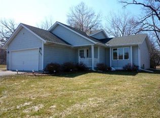 6767 Upper 28th St N, Oakdale, MN 55128