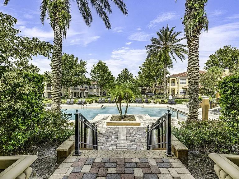 Arbor Lakes Apartments — Photo 7