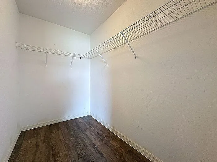 424 Danube Way — Photo 23