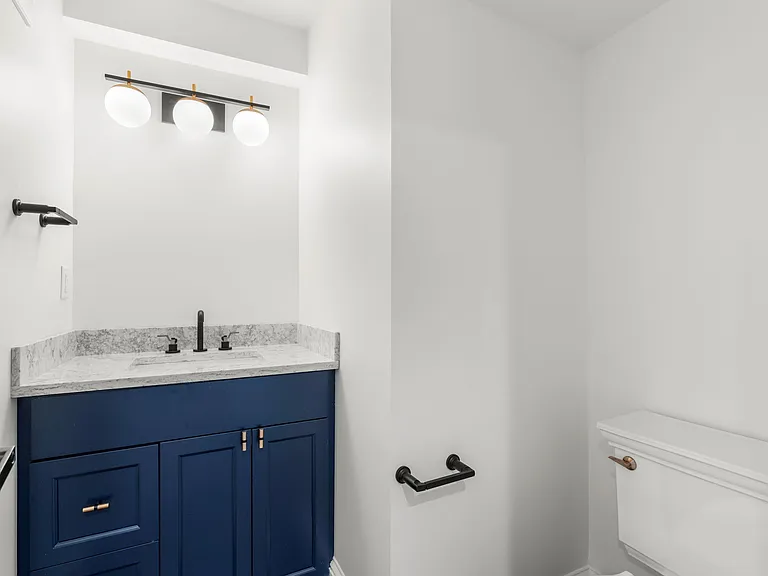 Grand Powder Room