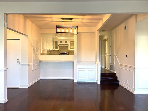 5th image of 1837 Caddington Dr Unit 33