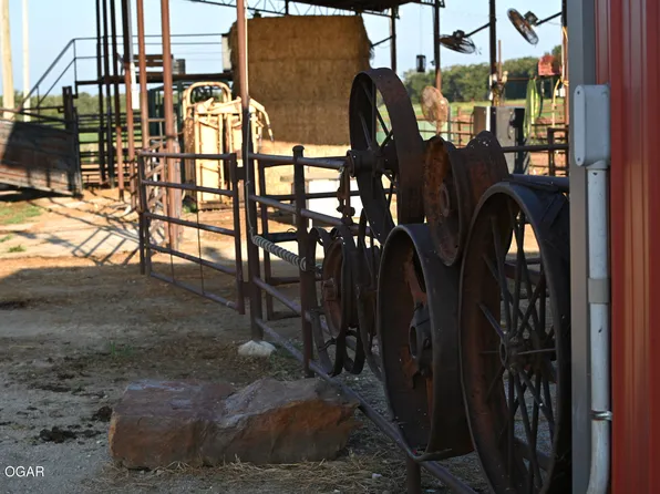 154 Rr 2, Sheldon, MO 64784