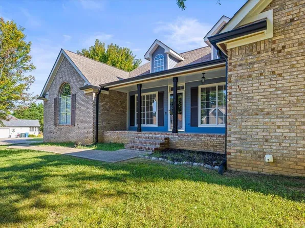 8715 Georgetown Trace Ln, Chattanooga, TN 37421