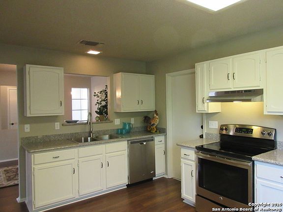 3rd image of 14027 Flairwood St