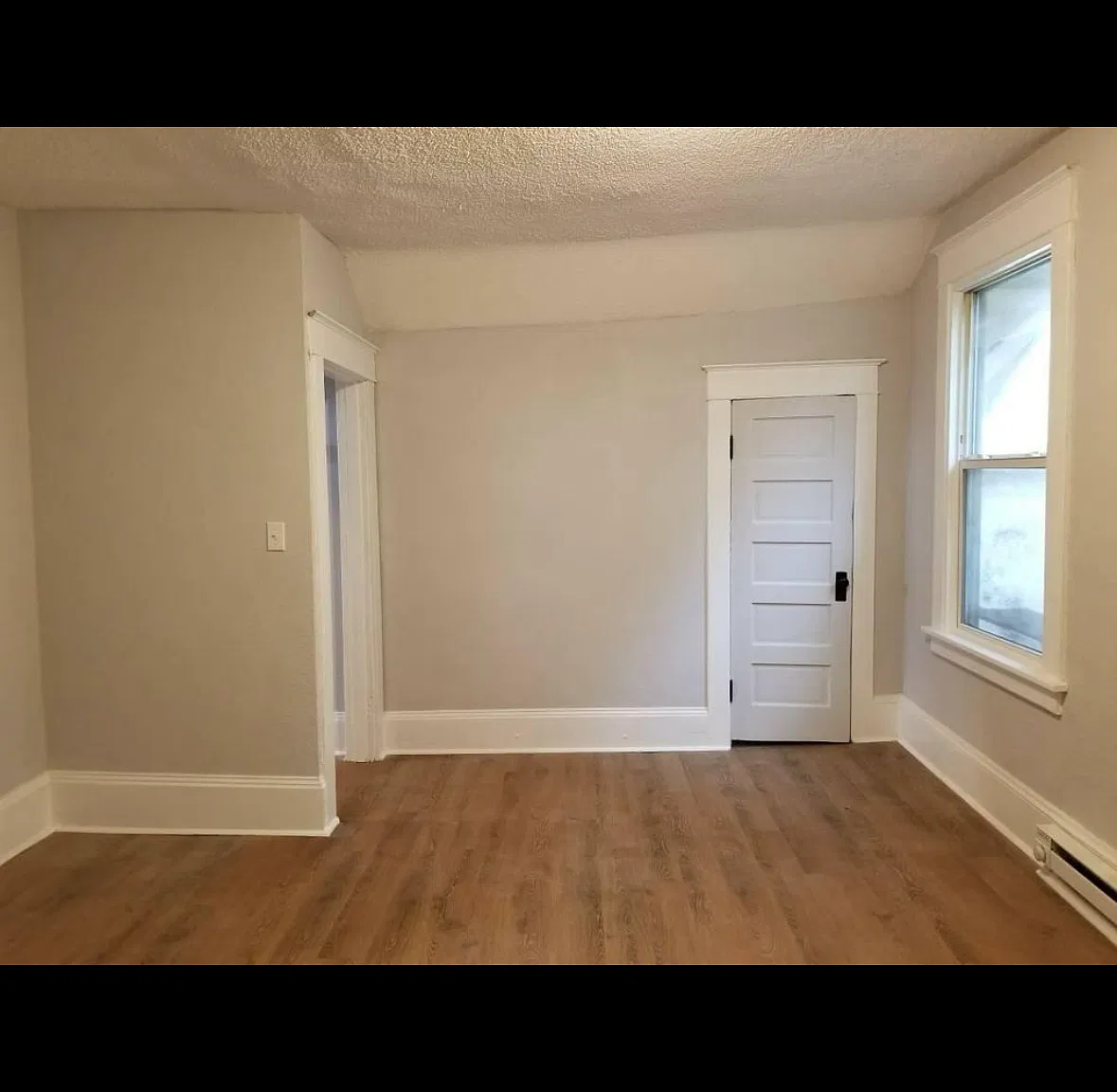 1016 Center St — Photo 4