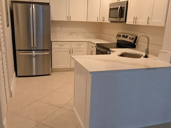 10588 Royal Palm Blvd #588, Pompano Beach, FL 33065