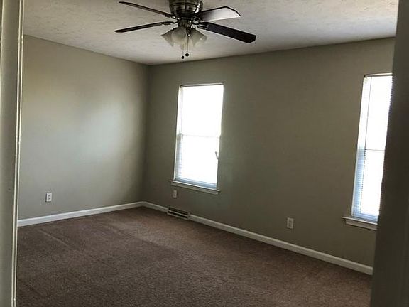4th image of 115 Mulberry Cir