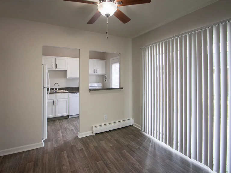 Colonial Ridge — Photo 30