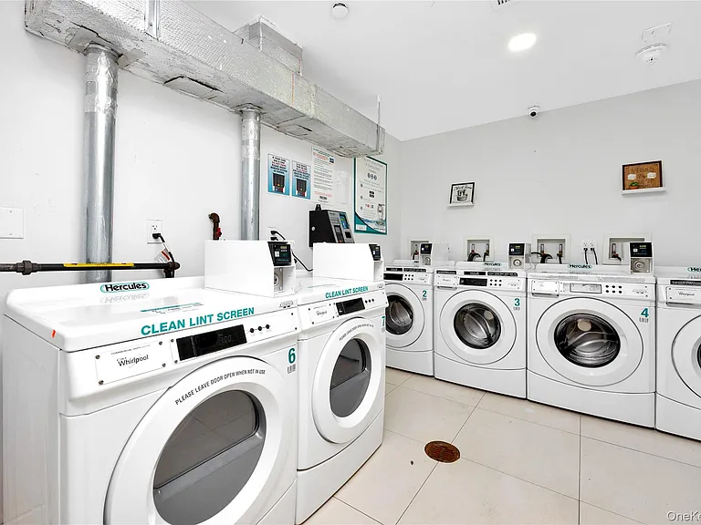 172-18 Jamaica Ave #6A — Photo 20
