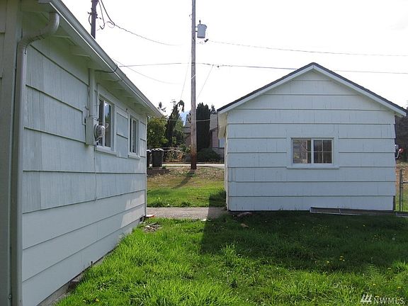 5th image of 1137 Campbell Ave