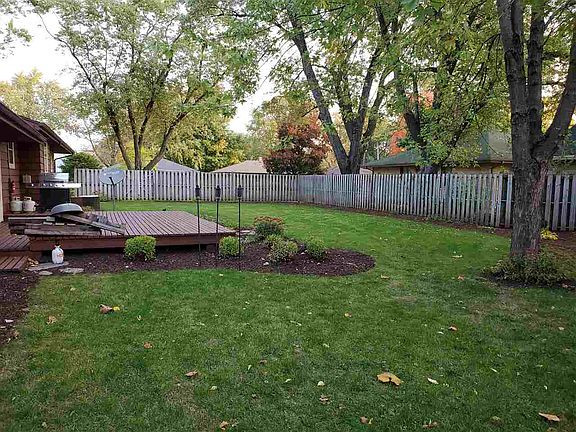 4th image of 3027 N Winnebago St