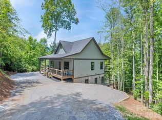 288 Ironwood Dr, Clyde, NC 28721