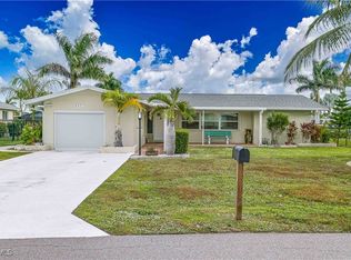 4421 SE 1st Ave, Cape Coral, FL 33904