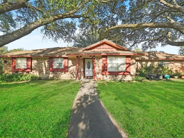 15911 Ash Rd, Alvin, TX 77511