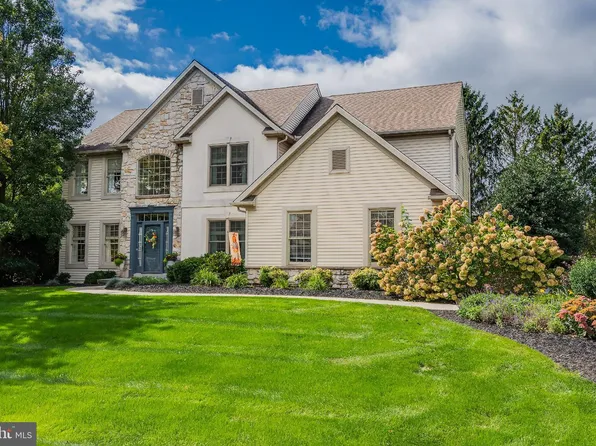 118 Huntingwood Dr, Lancaster, PA 17602