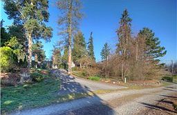 2nd image of 916 21st St SW #F