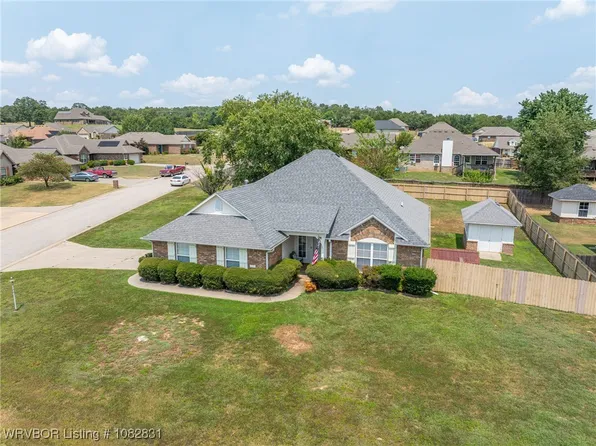 122 Pecan Ln, Greenwood, AR 72936