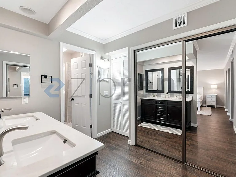 7551 E North Ln — Photo 22