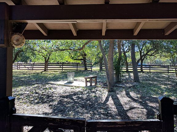 4th image of 596 Hill Country Dr