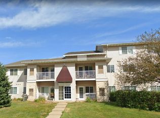 871 37th Ave NW UNIT A, Rochester, MN 55901