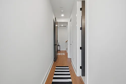 512 Gordon St Photo 1
