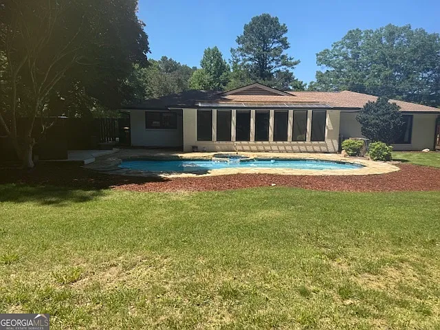 558 Kenwood Rd — Photo 7