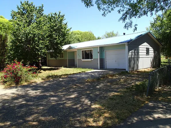 605 Orchard Ave, Paonia, CO 81428