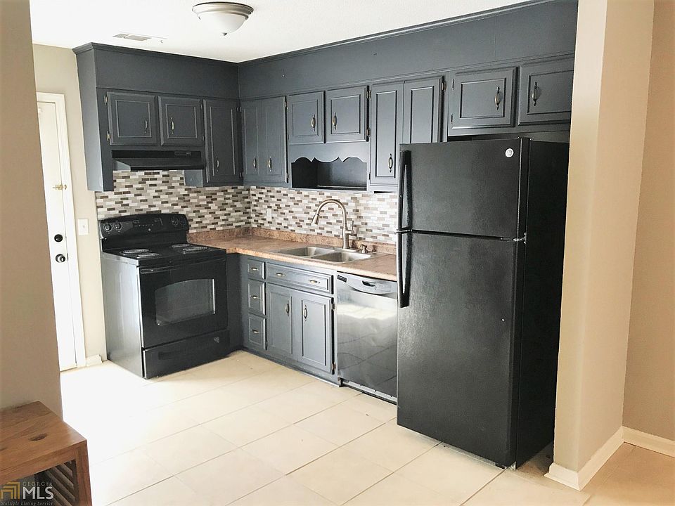 1st image of 140-14 Lanier Dr #142