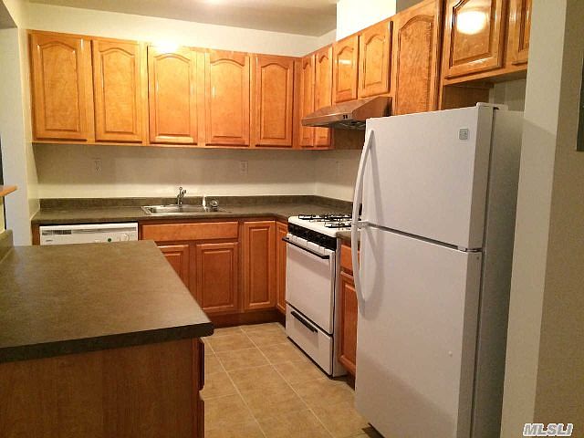 1st image of 1521 119th St