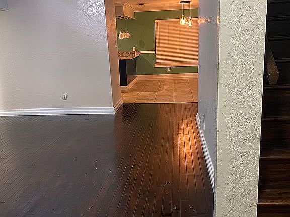 4th image of 5202 Wentworth Dr