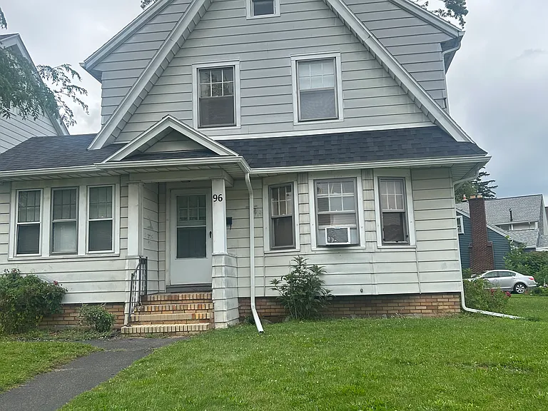 96 Harwick Rd — Photo 1