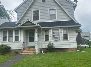 96 Harwick Rd, Rochester, NY 14609