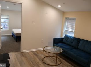 33 S 19th St APT 3, Philadelphia, PA 19103