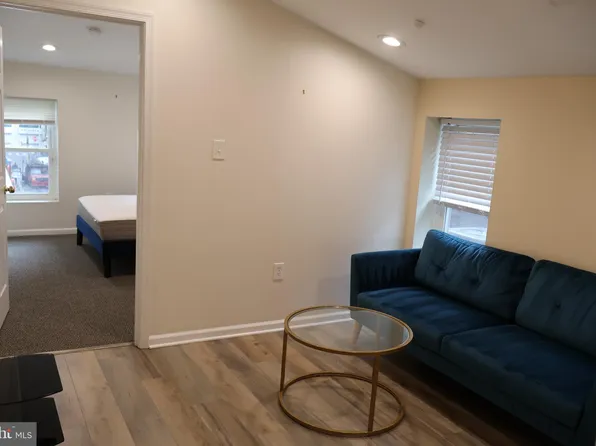 33 S 19th St APT 3, Philadelphia, PA 19103