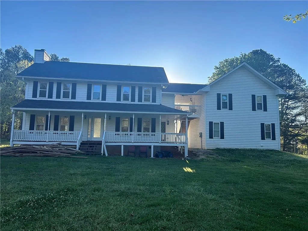 5597 Kings Hwy photo 1