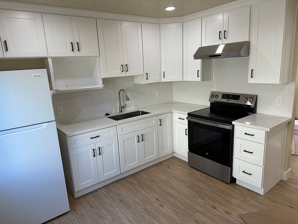 All new kitchen. New cabs and appliances.
